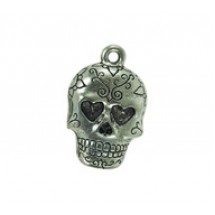 Skull- Ornate with Heart Eyes #6246
